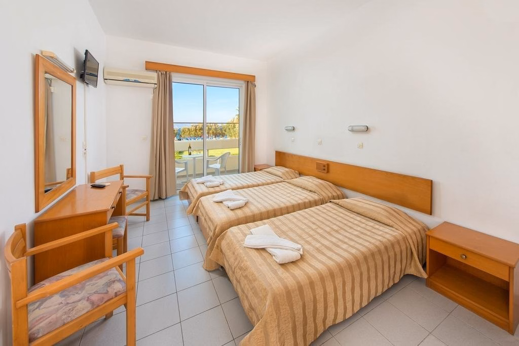Bayside Hotel Katsaras