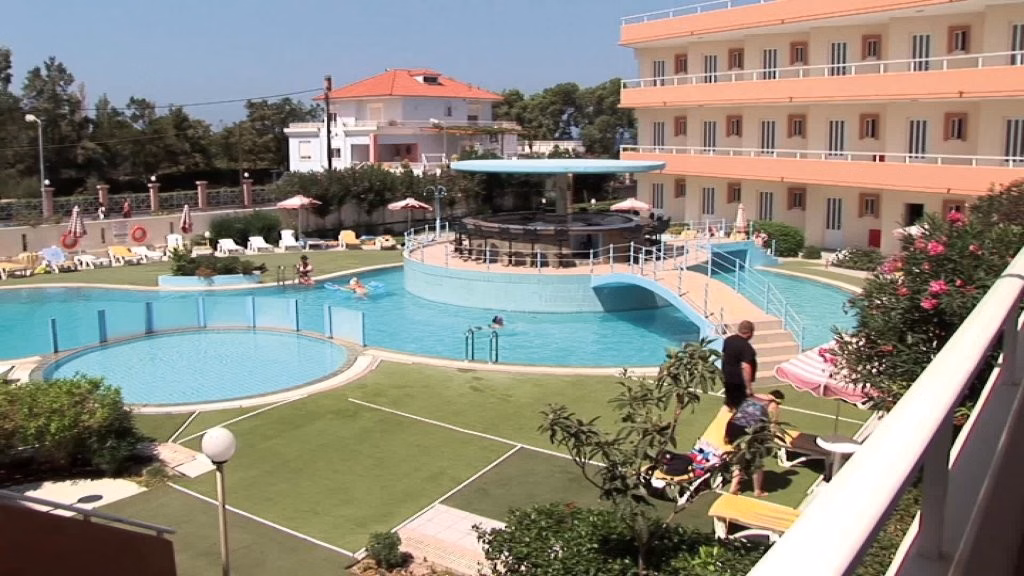 Bayside Hotel Katsaras
