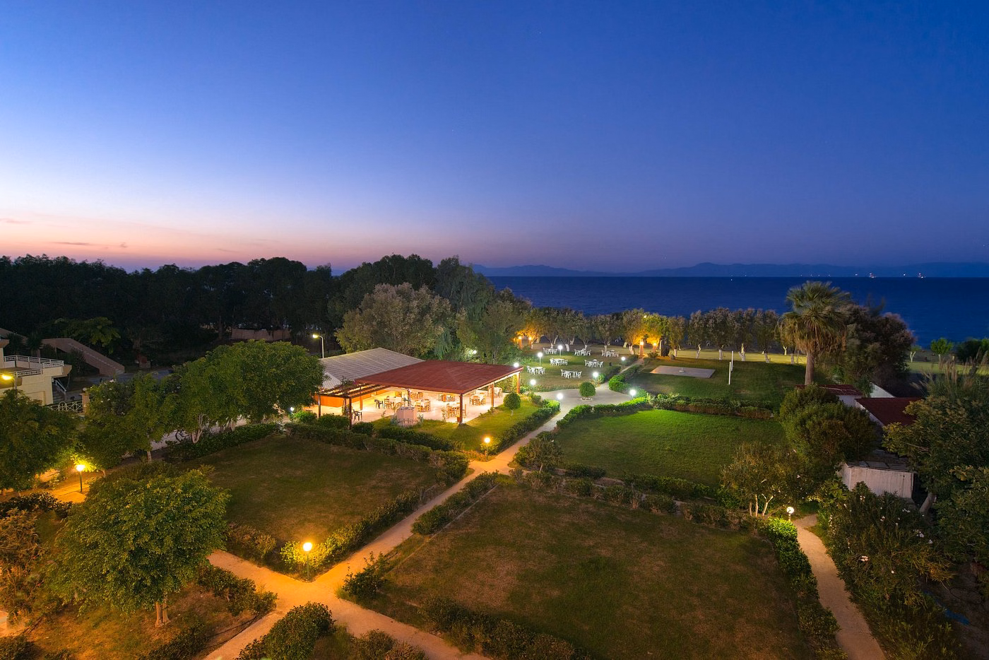 Bayside Hotel Katsaras