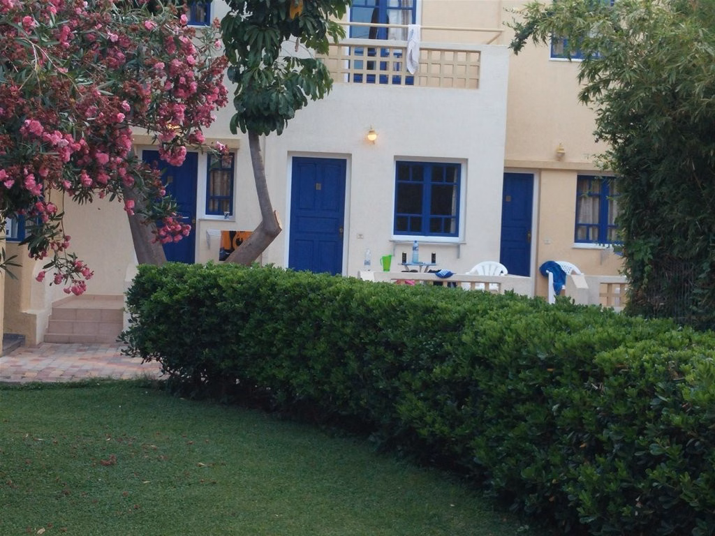 Blue Sky Apartments Malia