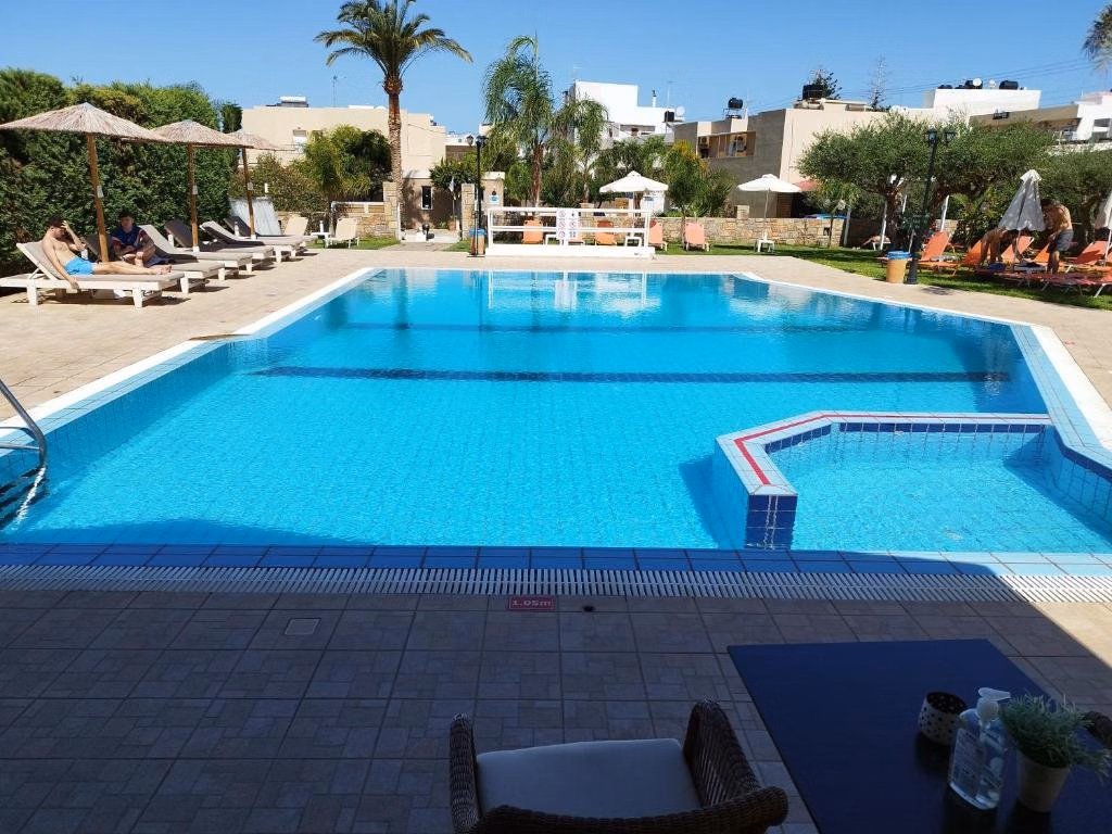 Blue Sky Apartments Malia