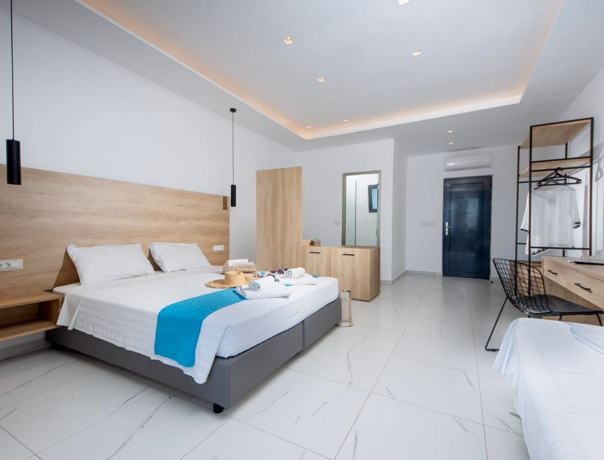 Ellia Hotel