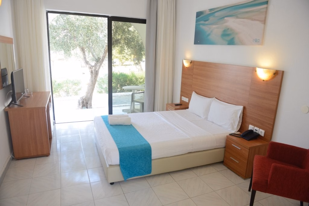 Ellia Hotel