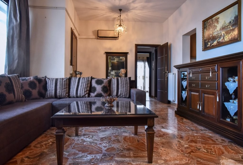 Iraklis Studios & Apartments