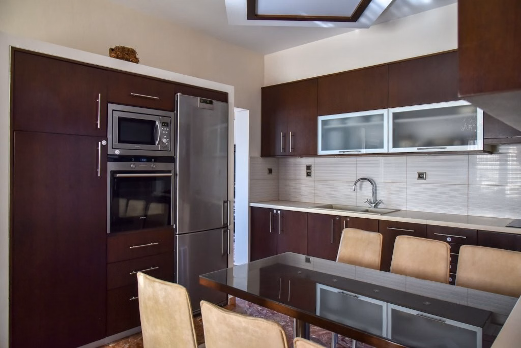 Iraklis Studios & Apartments