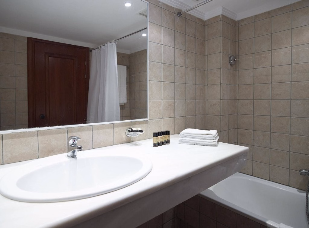 Mitsis La Vita Beach Hotel