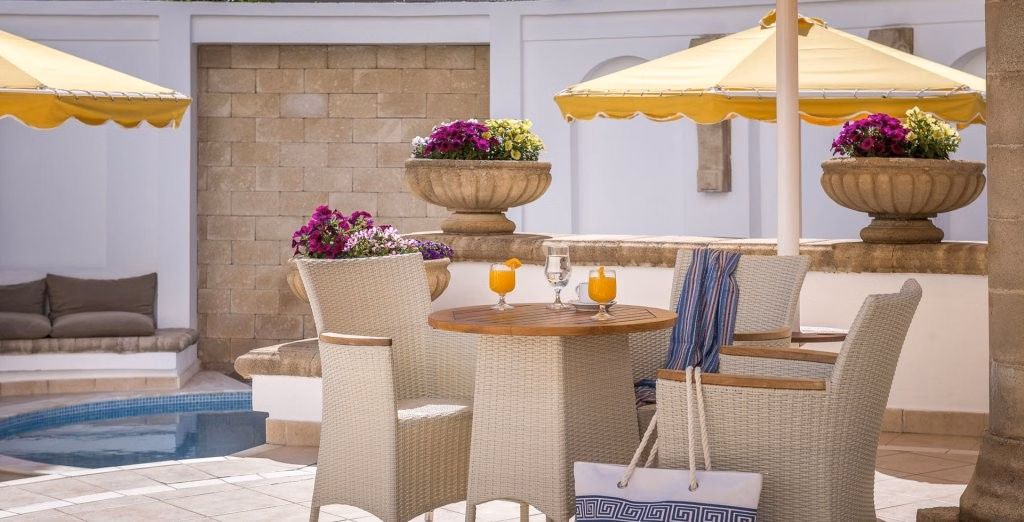 Mitsis Petit Palais Beach