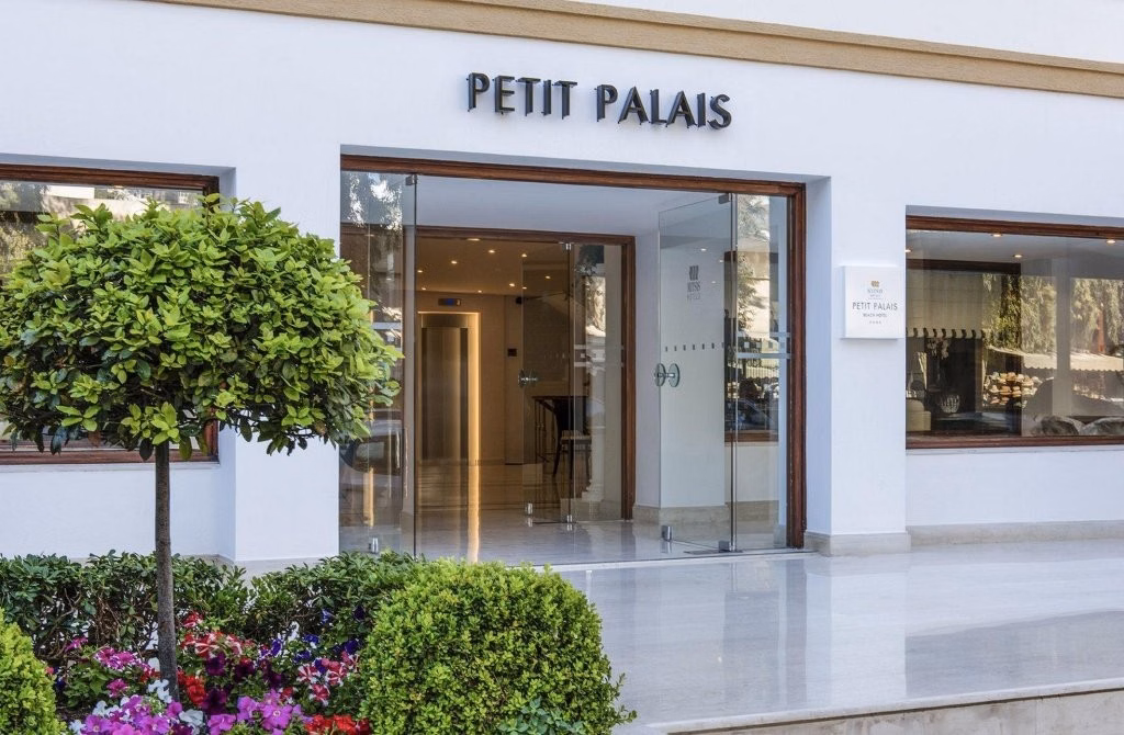 Mitsis Petit Palais Beach