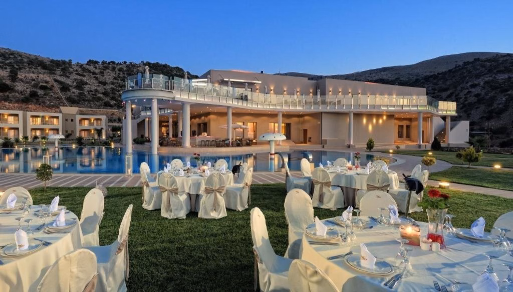 Royal Heights Resort Villas & Spa