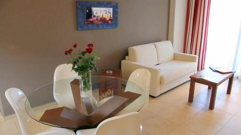 Royal Heights Resort Villas & Spa