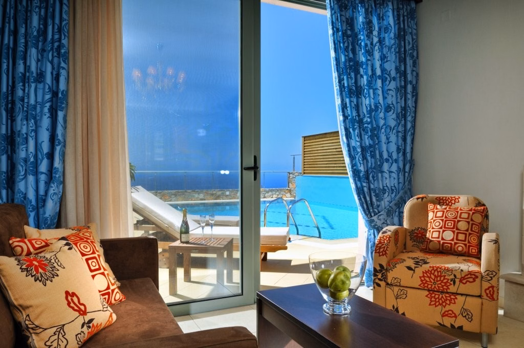 Royal Heights Resort Villas & Spa