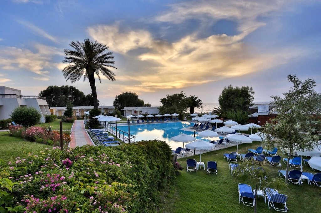 Sol by Melia Cosmopolitan Rhodes