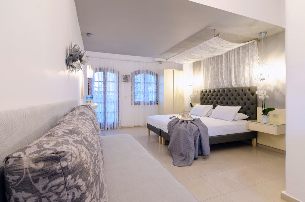 Stelios Gardens