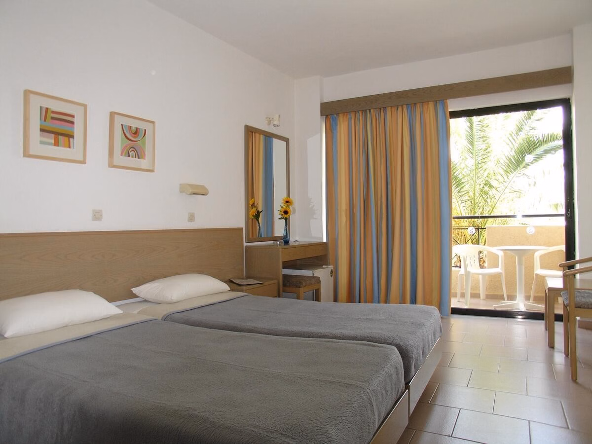Summerland Hotel & Bungalows(Adults Only)