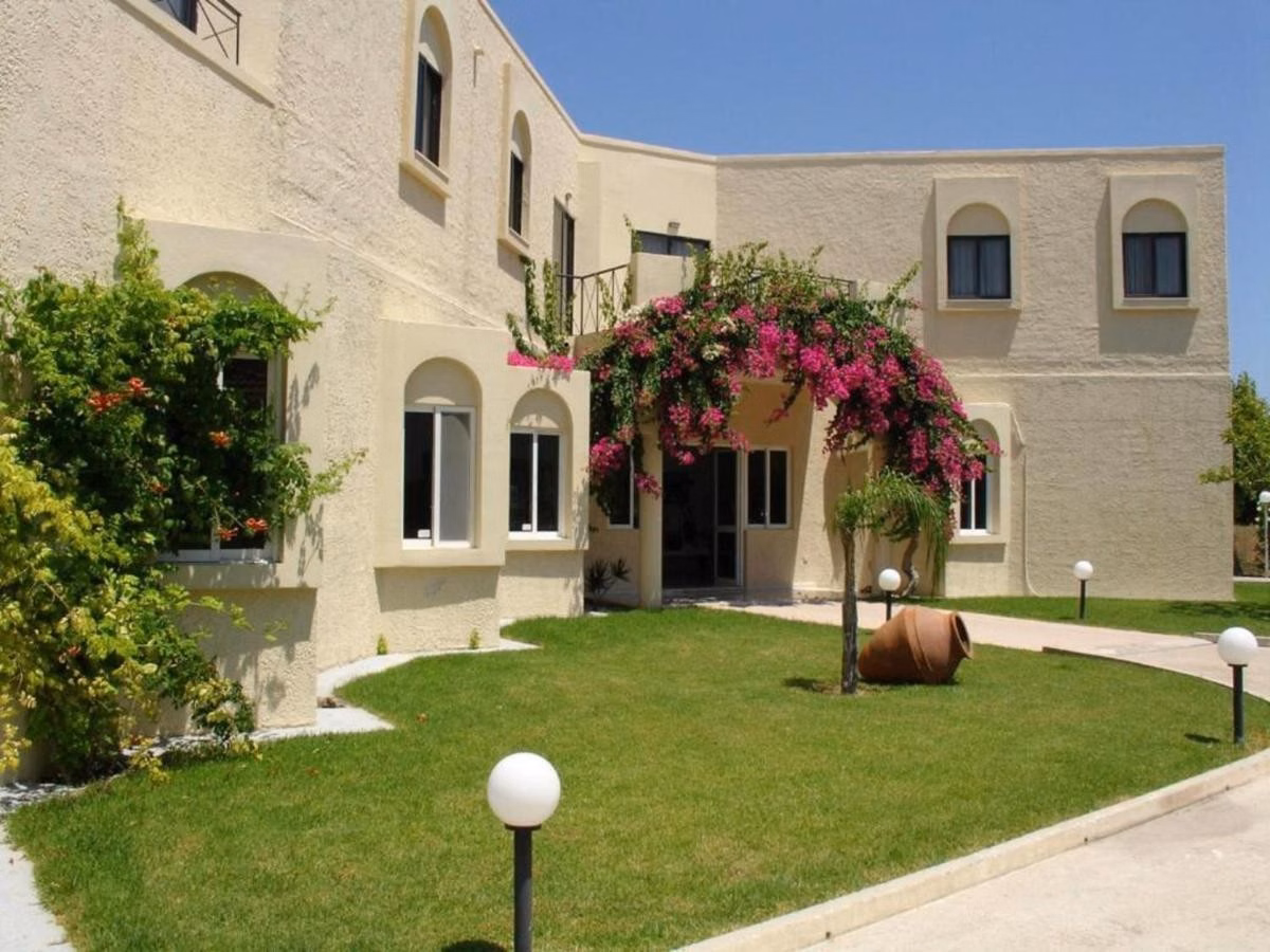 Summerland Hotel & Bungalows(Adults Only)