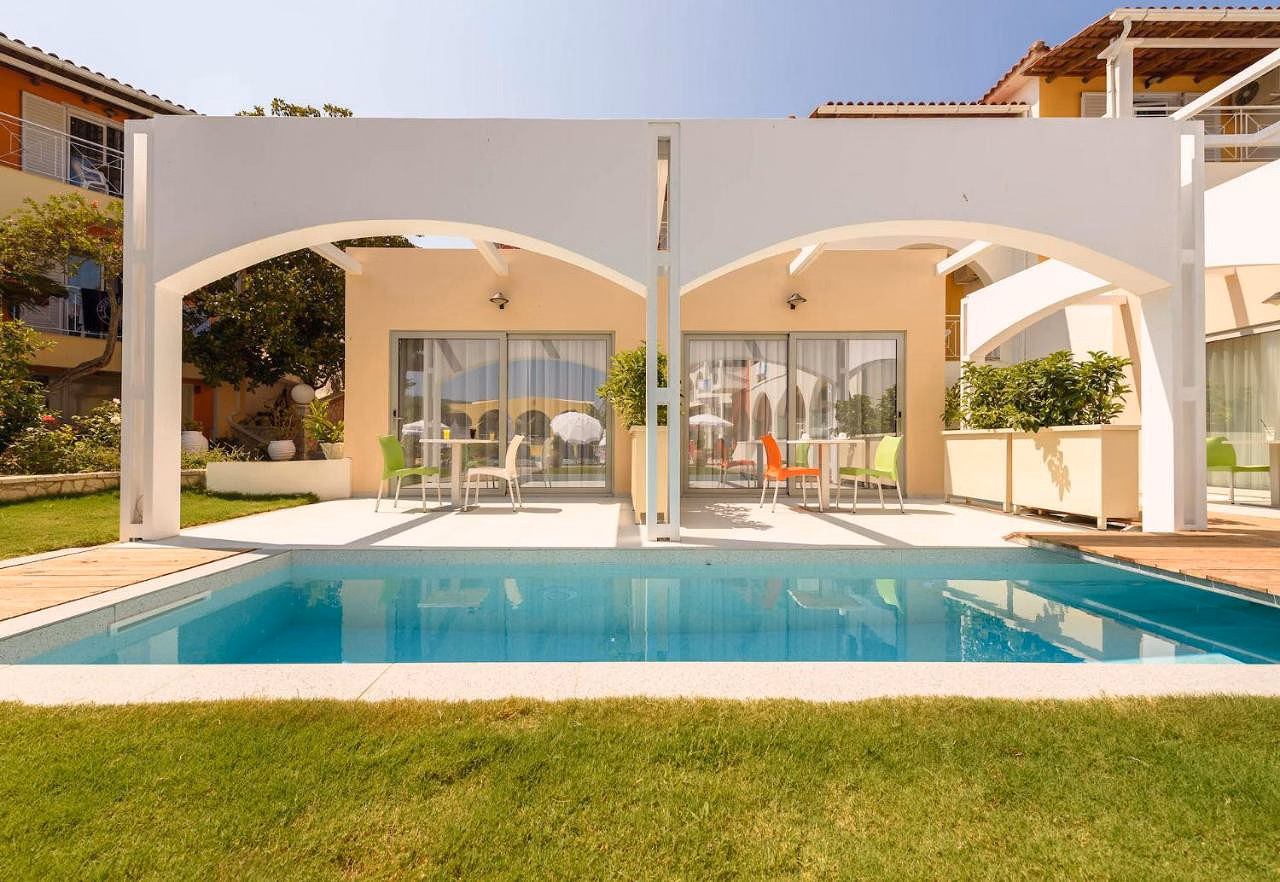 Sunrise Hotel - Adults Only