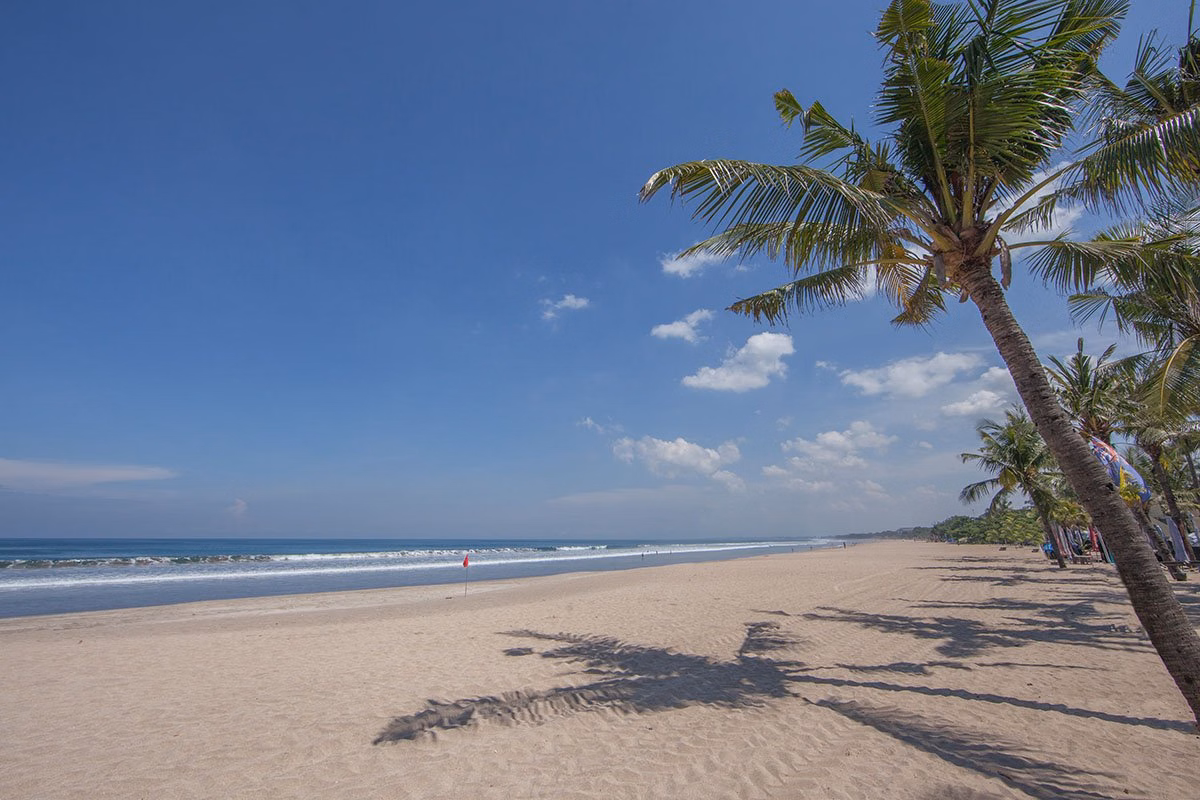 Legian Beach Hotel