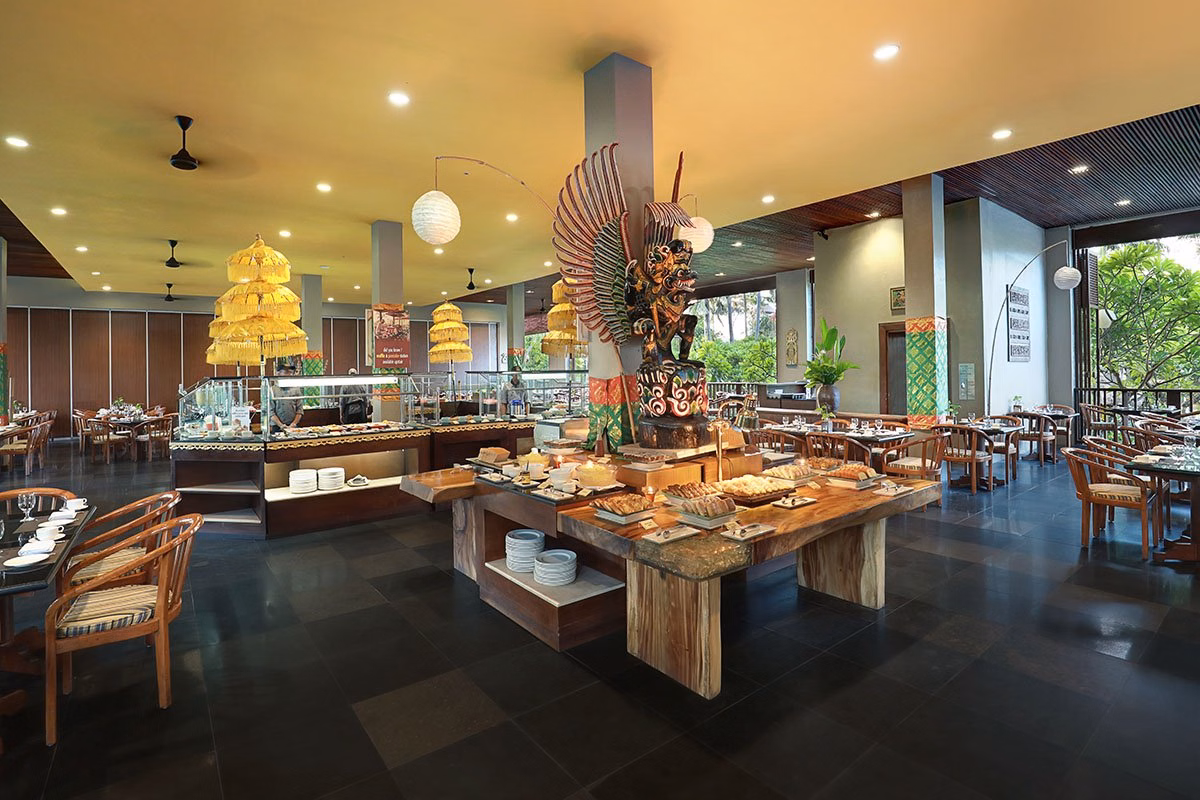 Legian Beach Hotel