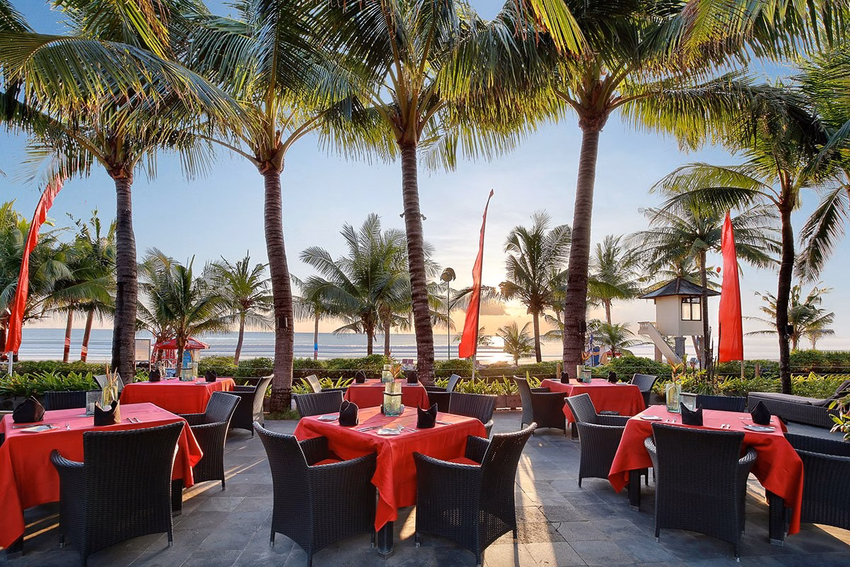 Legian Beach Hotel