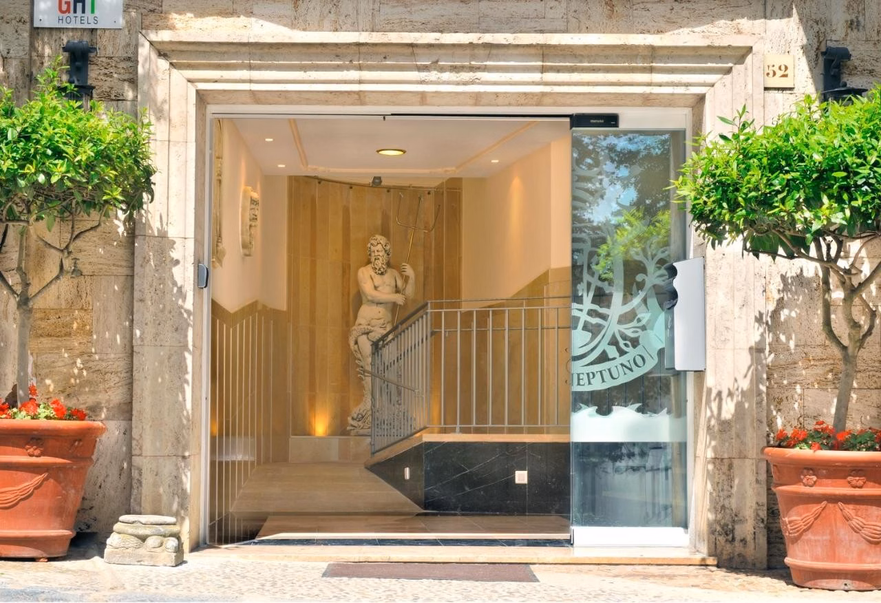 Hotel GHT Neptuno