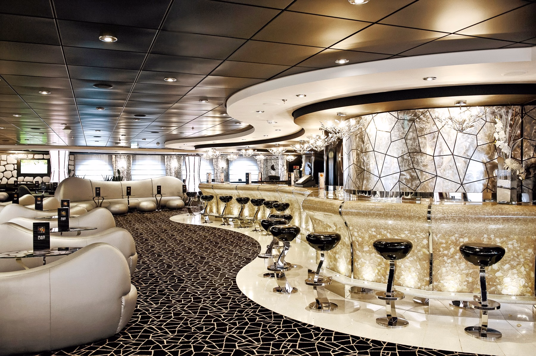 Kruizas MSC DIVINA
