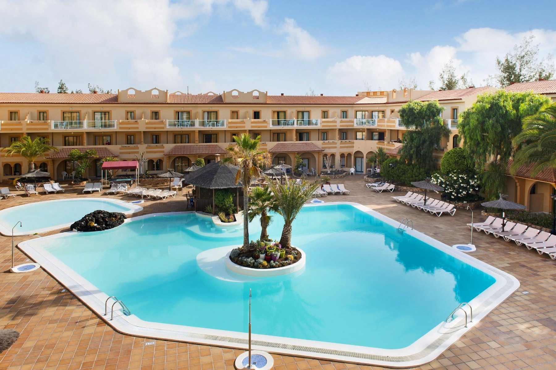 Elba Lucia Sport & Suite Hotel