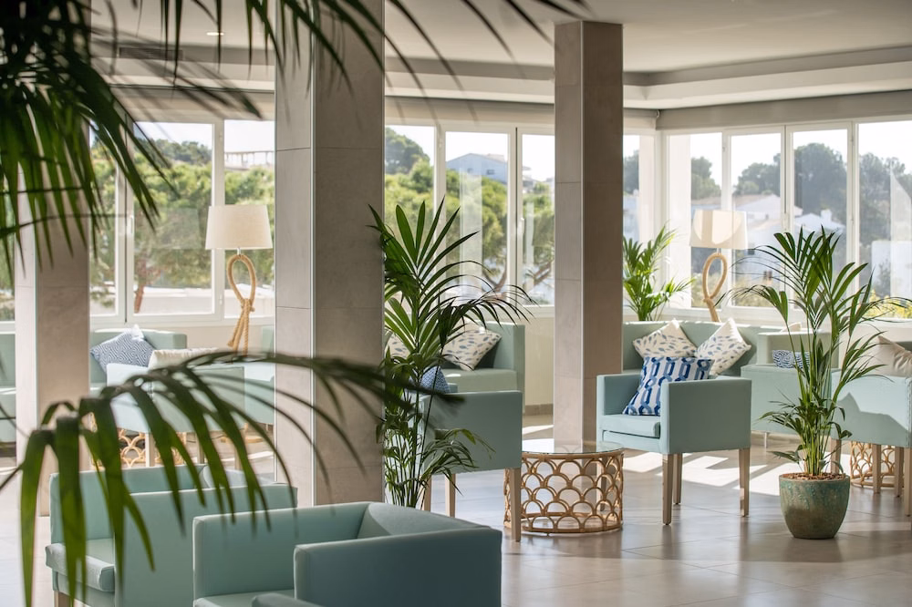 MarSenses Ferrera Blanca Hotel Family