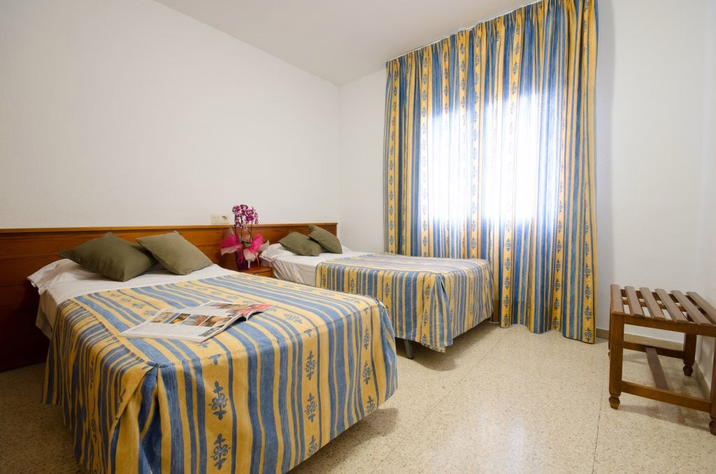 Els Llorers Apartamentos