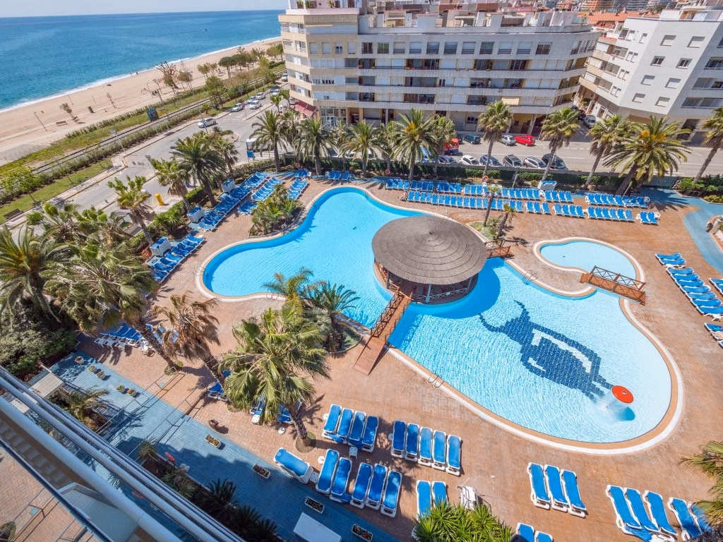 Golden Taurus Aquapark Resort
