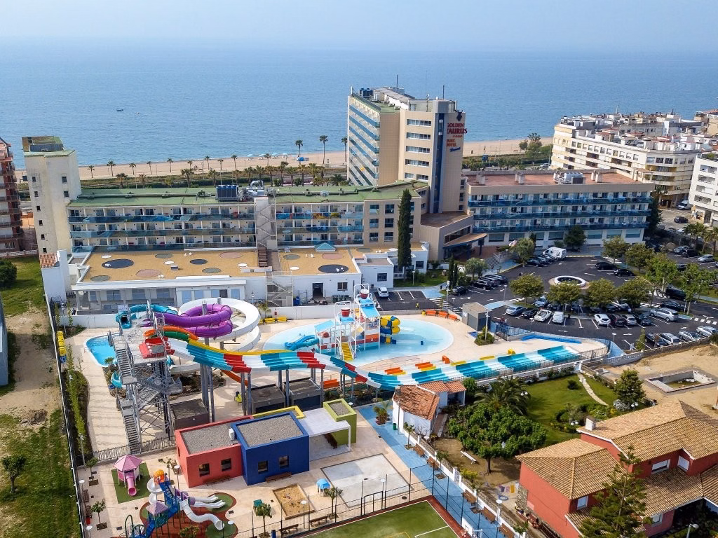 Golden Taurus Aquapark Resort