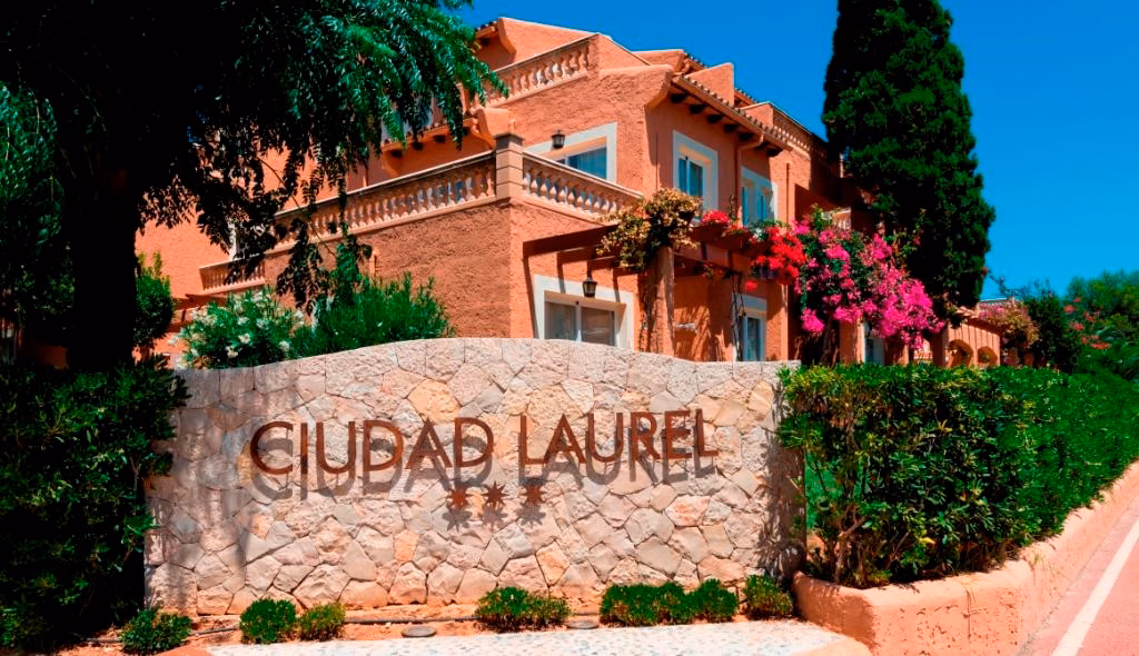 Aparthotel Ciudad Laurel
