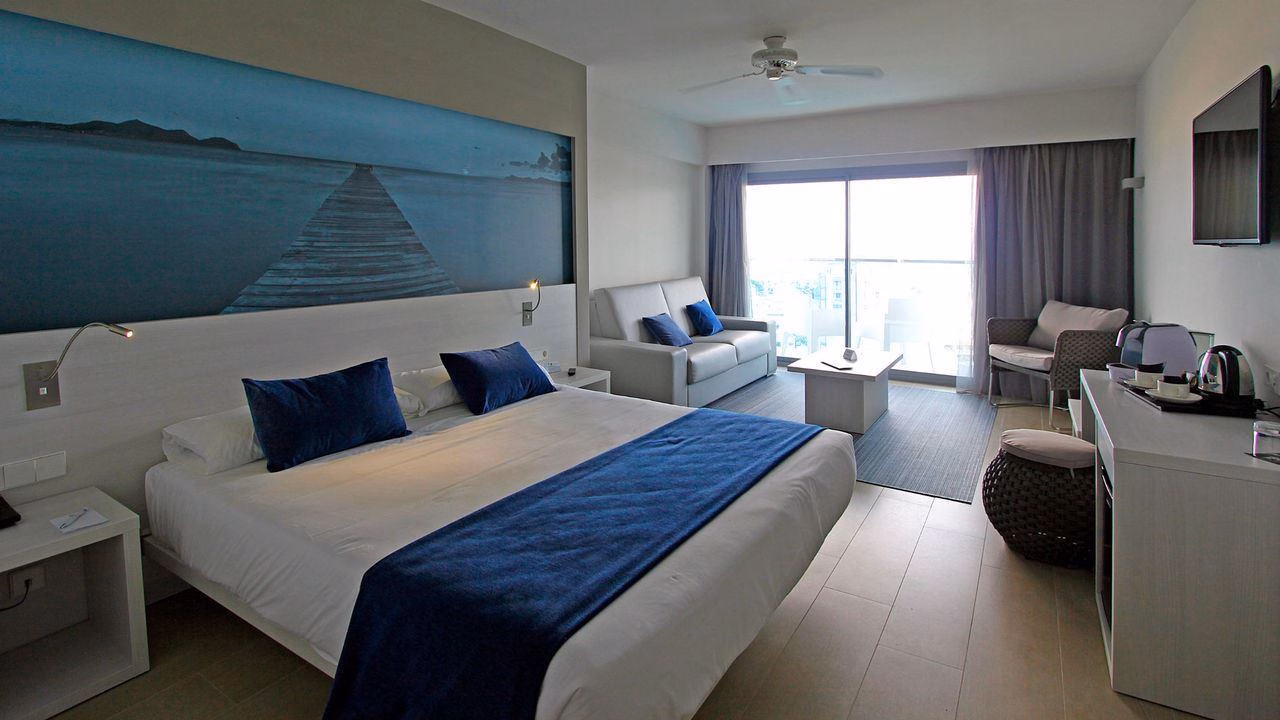 BG Hotel Tonga Tower