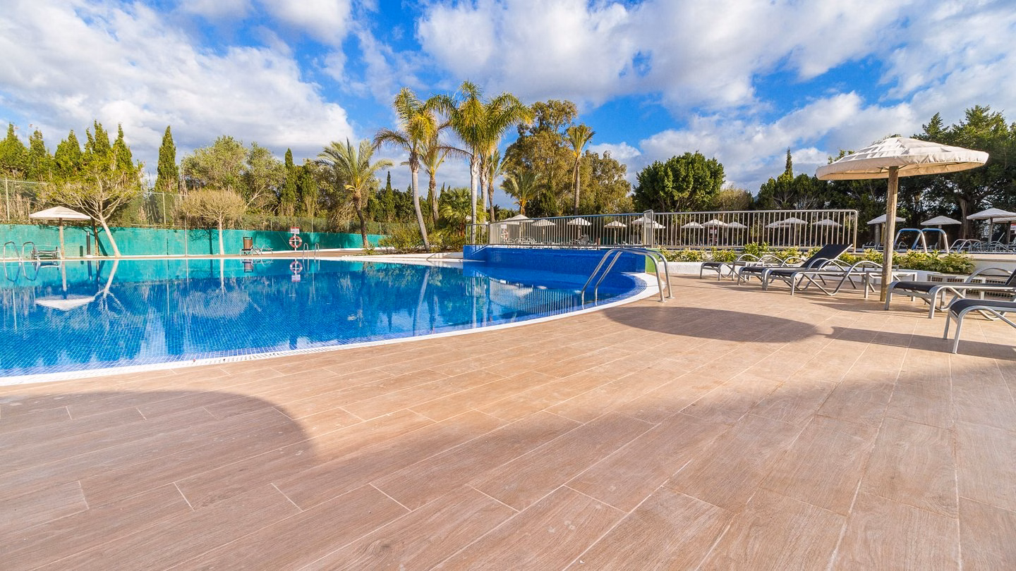 Eix Lagotel Holiday Resort