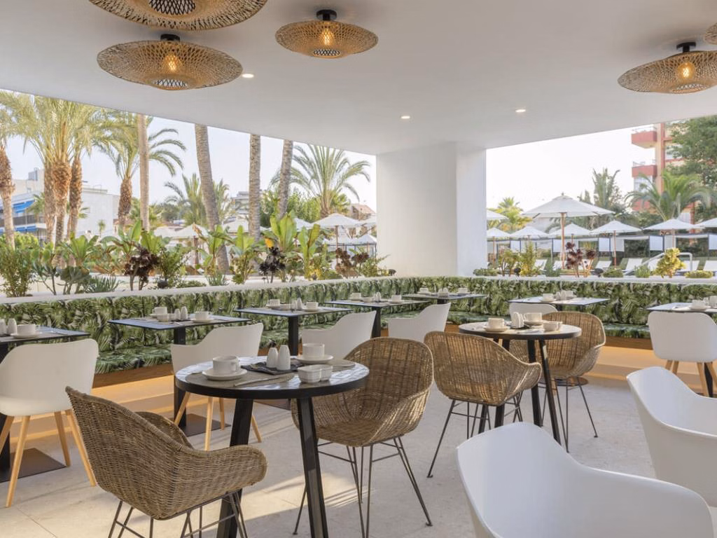HM Ayron Park – Adults Only