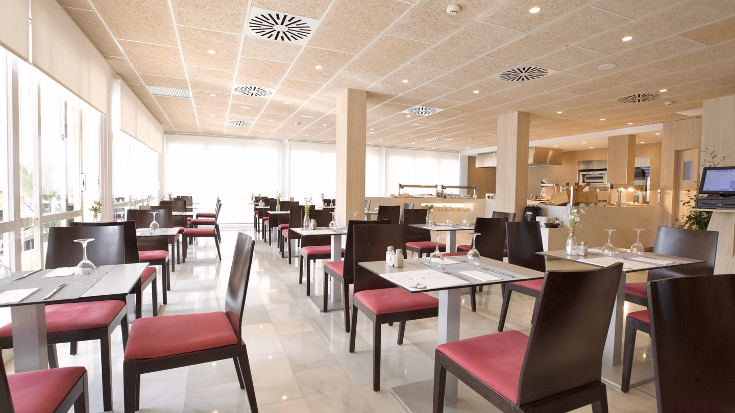 Hotel JS Sol de Can Picafort (+16 m.)