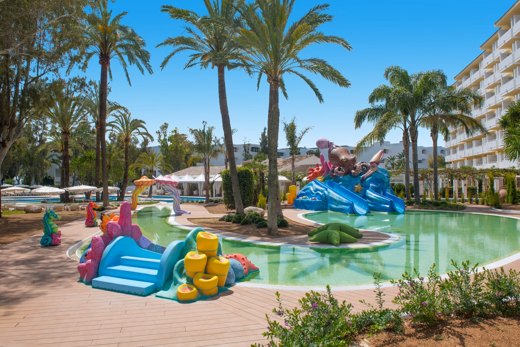 Iberostar Waves Ciudad Blanca