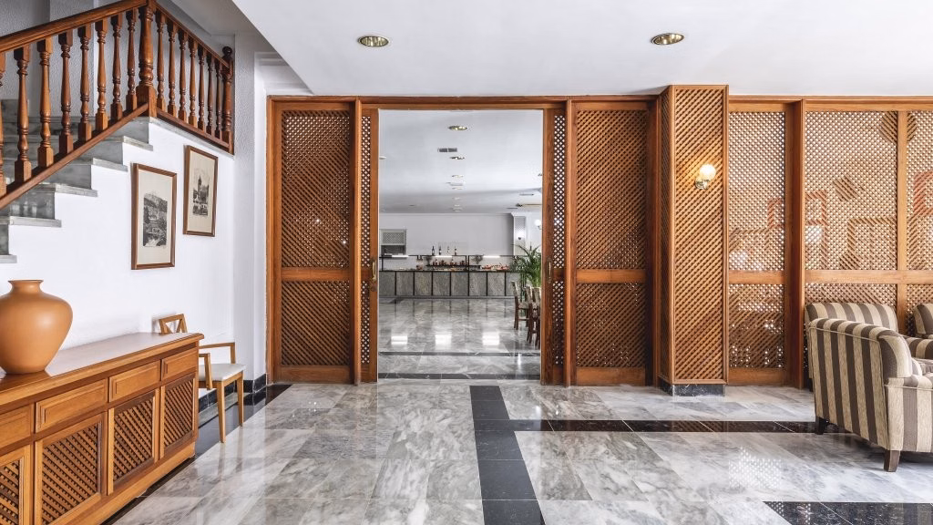 Apartamentos Be Smart Florida Plaza