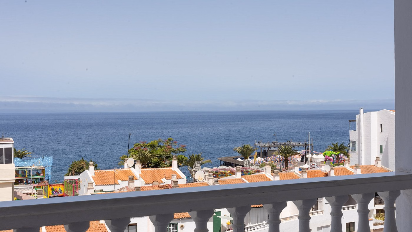 Blue Sea Lagos de Cesar