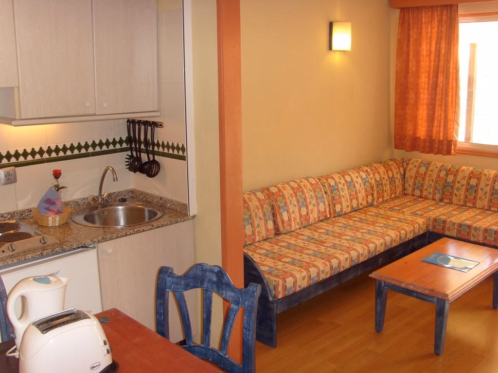 Hovima Jardín Caleta Hotel