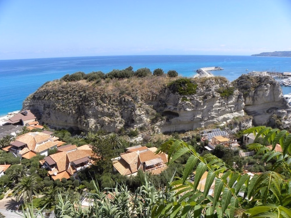 Le Roccette Mare