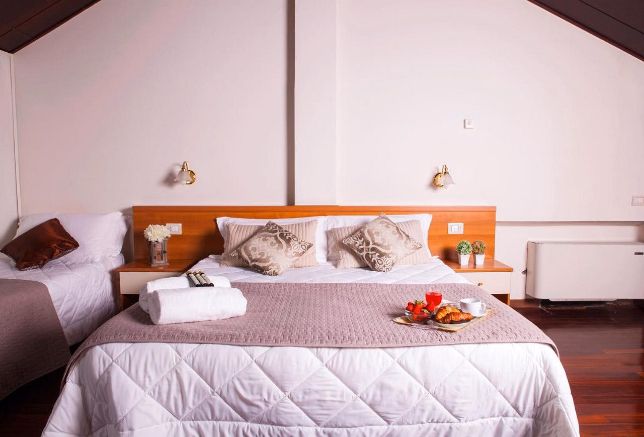 Hotel Ares