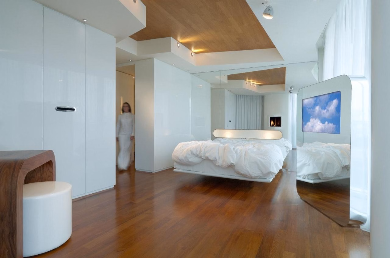 i-Suite Hotel