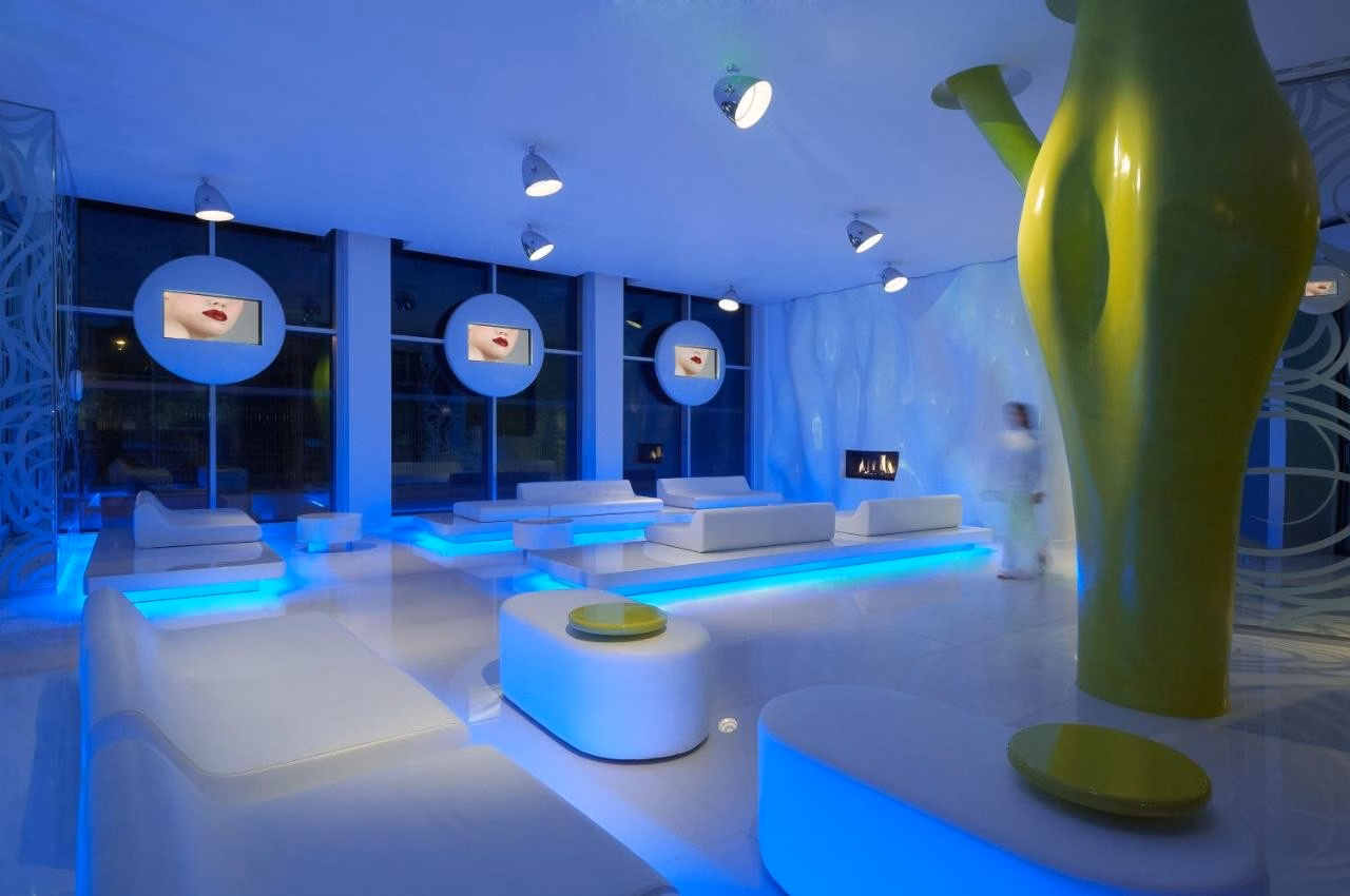 i-Suite Hotel