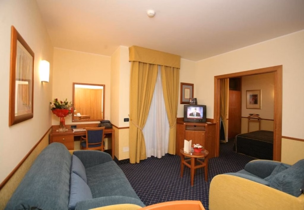Pacific Hotel Fortino