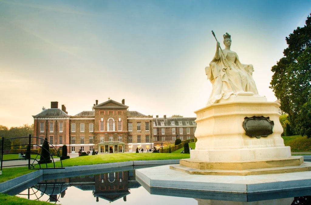 Holiday Inn Express London - Park Royal, an IHG Hotel