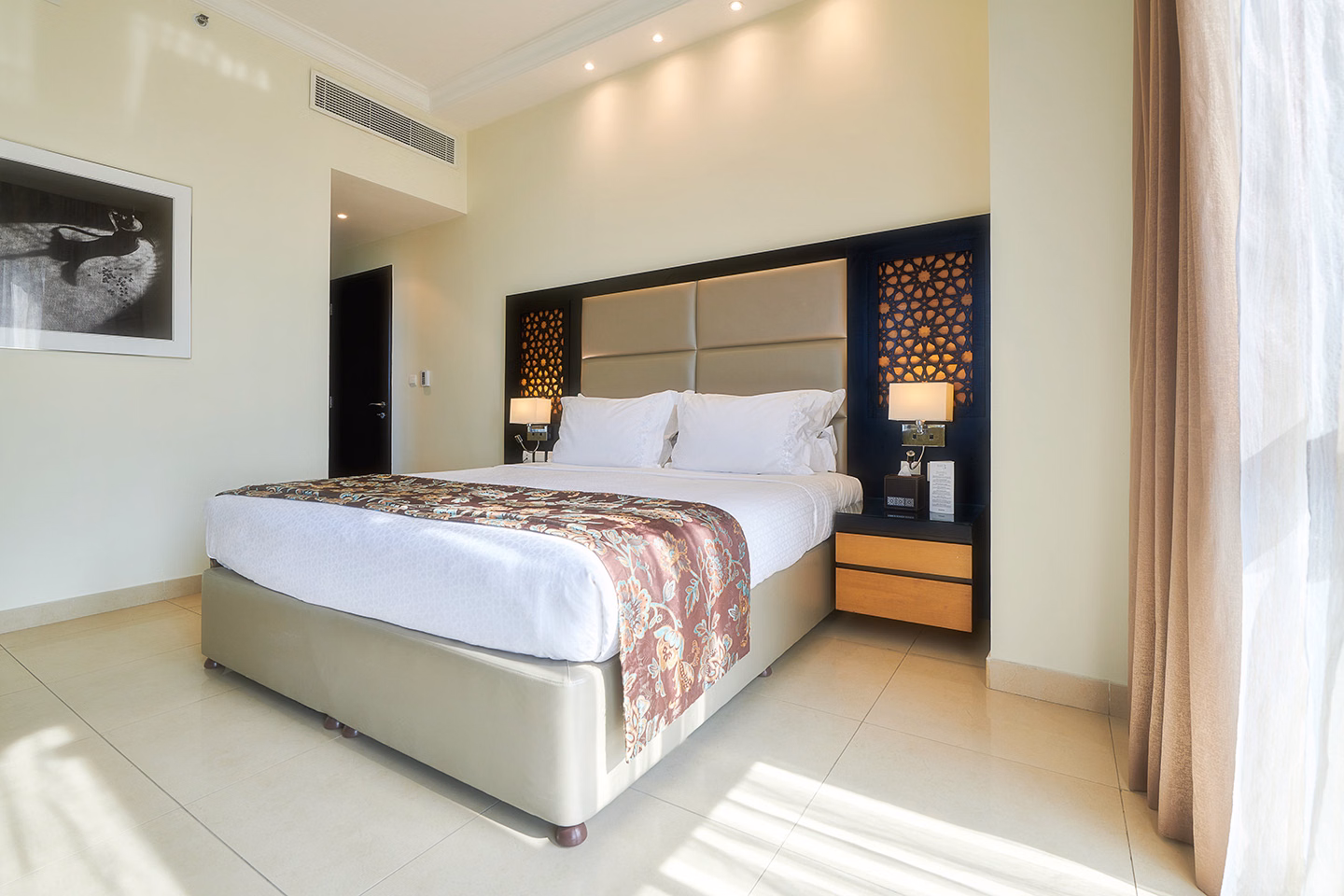 Bahi Ajman Palace Hotel