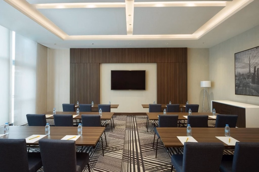 Hampton by Hilton Dubai Airport