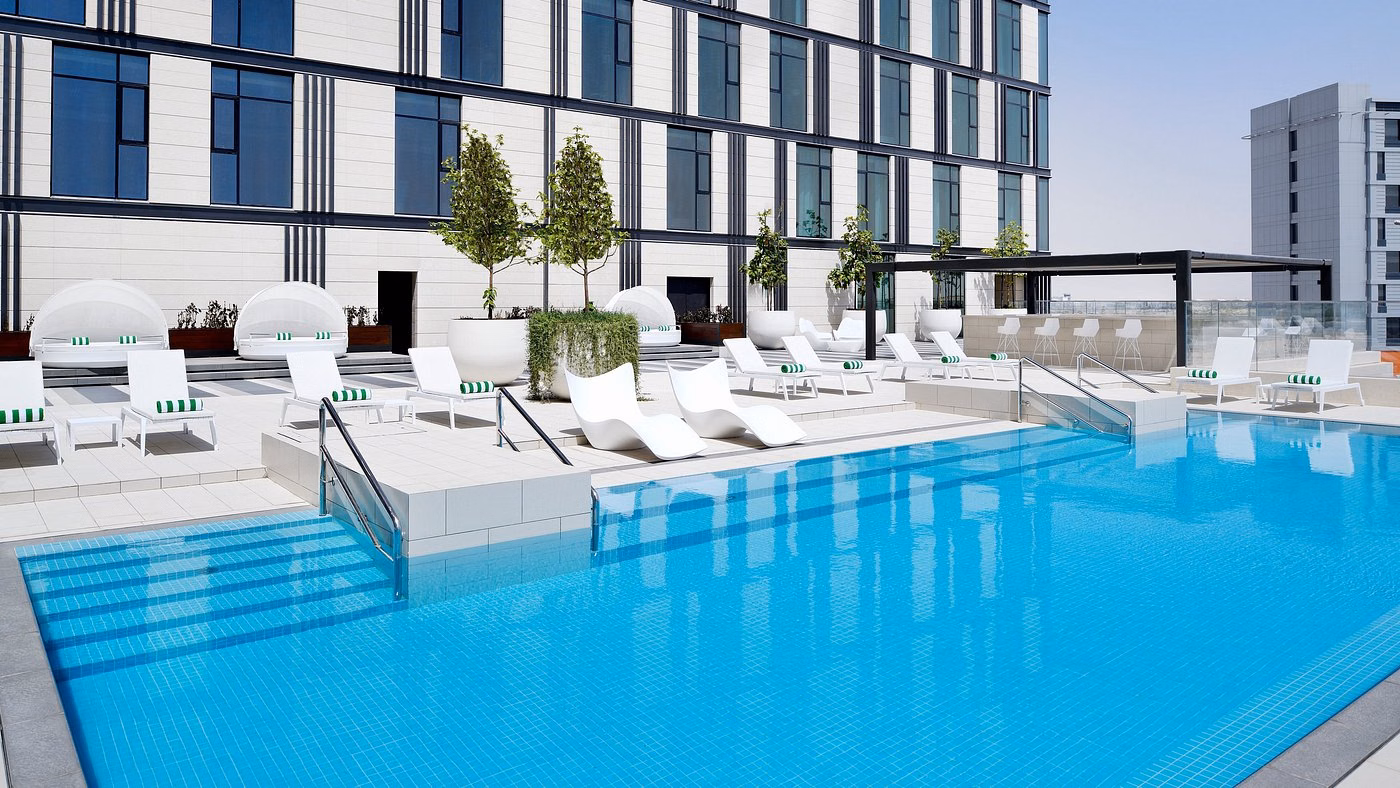 Holiday Inn Dubai Al-Maktoum Airport
