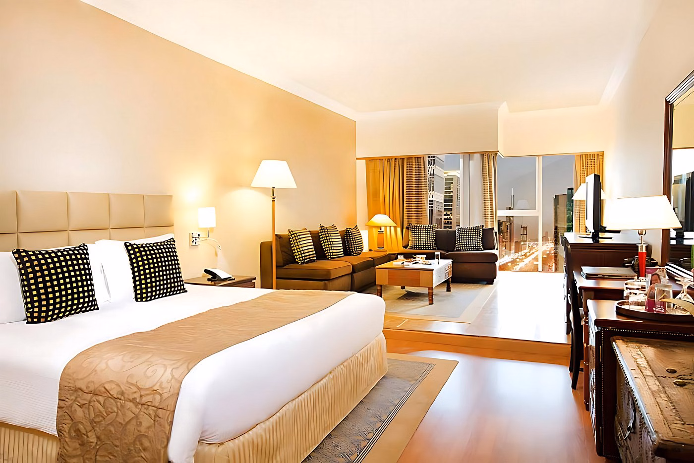 Millennium Plaza Downtown Suites