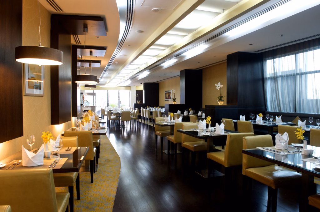 TIME Oak Hotel & Suites